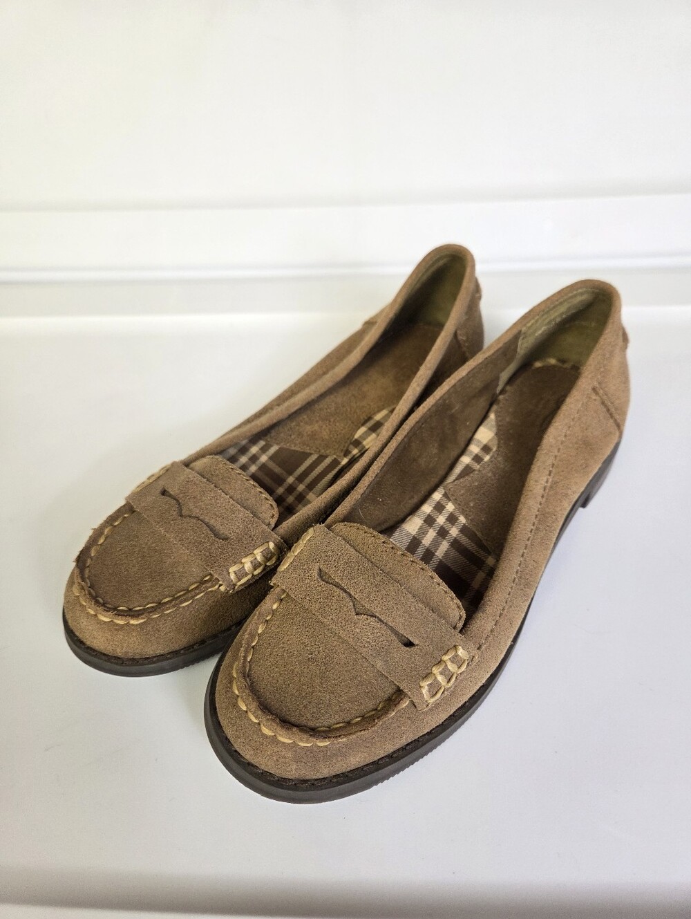 G.H. Bass Co. Brookfield Nubuck Penny Loafer In Black/Sand Size 6.5